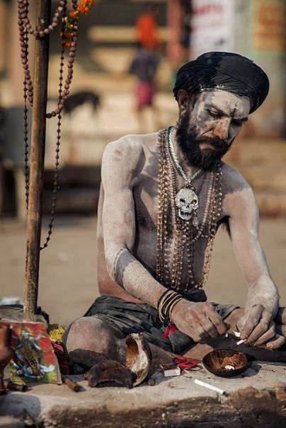 Aghori performing retuals