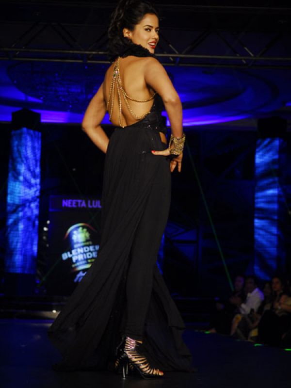 Sameera Reddy – Backless Dress outfit
