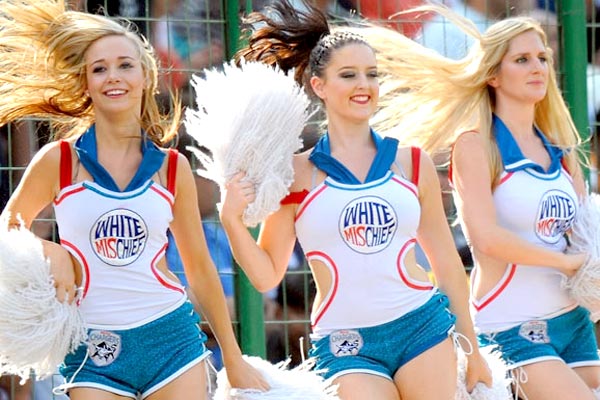 Hot IPL cheerleaders Hot IPL cheerleaders