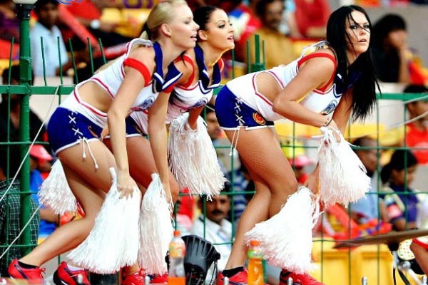 Hot IPL cheerleaders Hot IPL cheerleaders