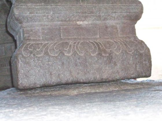Hanging Pillar of Lepakshi