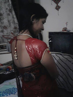 OUTSTANDING SAREE BACKLESS COLLECTION