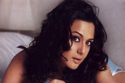 Preity-Zinta-Sexy-Lips