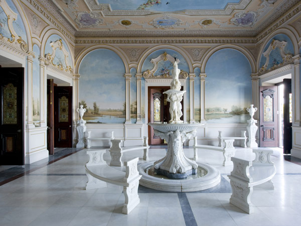 Soak in Summer at Exquisite Taj Properties across India