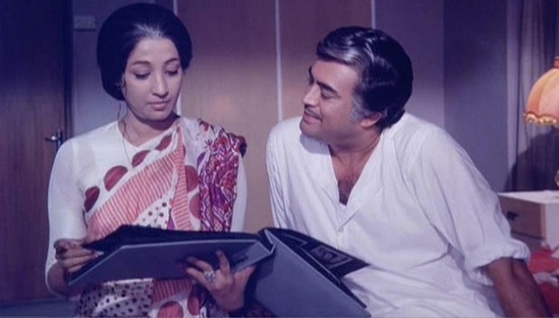 Aandhi (1975)