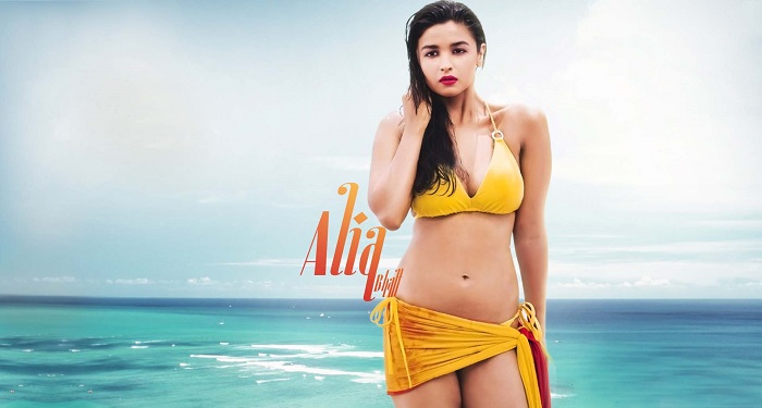 ALIA BHATT IN BIKINI