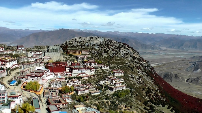 10 Amazing Buddhist Monasteries 10 Amazing Buddhist Monasteries