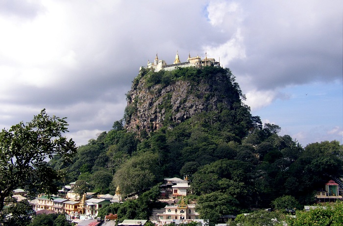 10 Amazing Buddhist Monasteries 10 Amazing Buddhist Monasteries