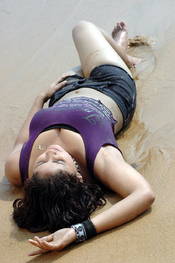 amrutha-valli-hottest-red-wet-bikini amrutha-valli-hottest-red-wet-bikini