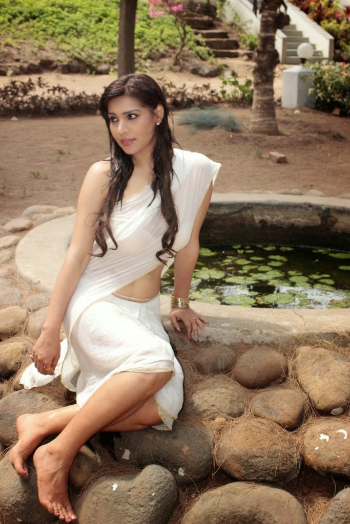 anjana-spicy-wet-photos