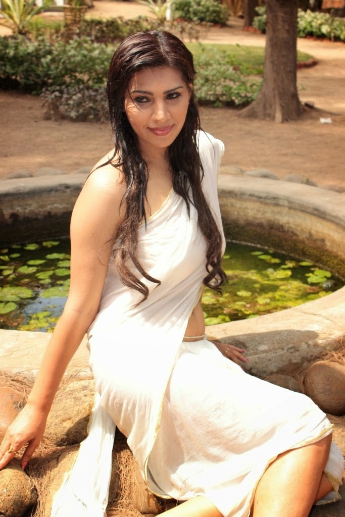 anjana-spicy-wet-photos