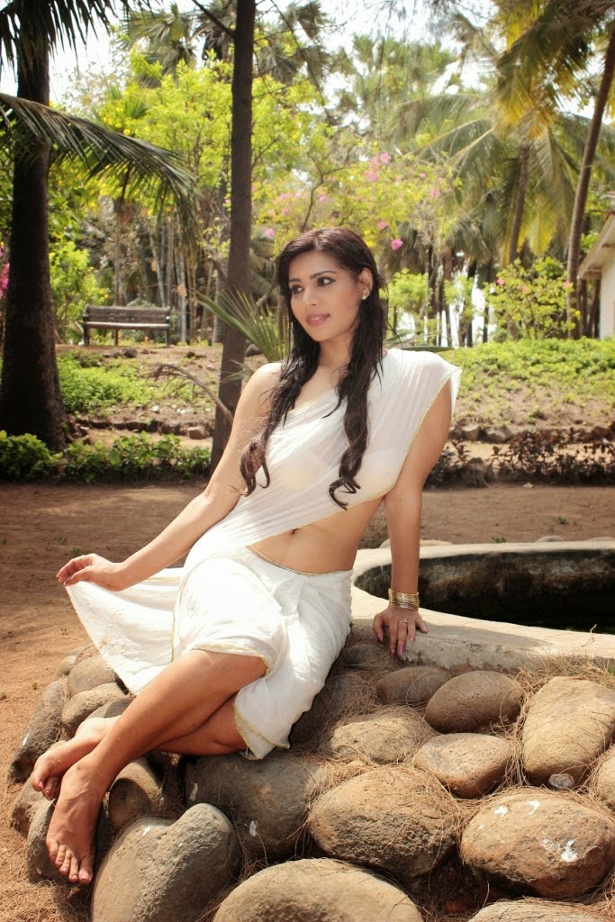 anjana-spicy-wet-photos