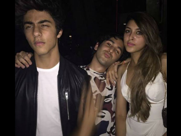aryan-khan-and-navya-naveli-seen-together-pics aryan-khan-and-navya-naveli-seen-together-pics