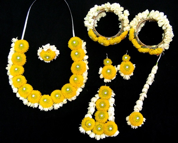 best-beautiful-flower-jewellery-designs-for-indian-bride-wedding best-beautiful-flower-jewellery-designs-for-indian-bride-wedding