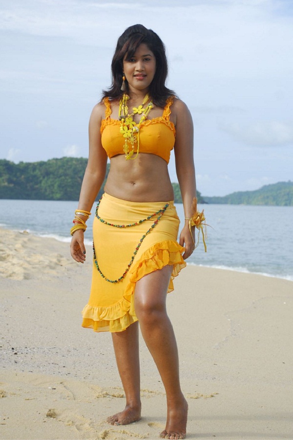 BOLLYWOOD HOT ACTRESS LATEST WALLPAPER