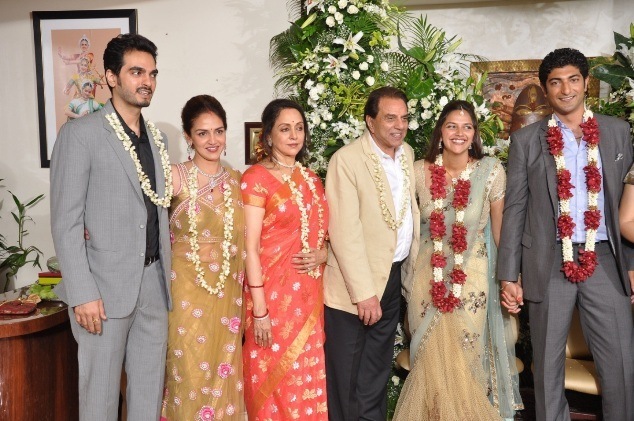 bollywood-stars-and-their-family-pics bollywood-stars-and-their-family-pics