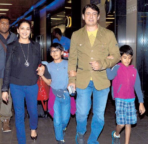 bollywood-stars-and-their-family-pics