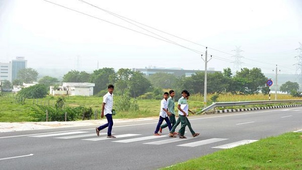 find-out-why-nh-44-is-known-as-the-highway-of-death-in-telangana-village-of-widows find-out-why-nh-44-is-known-as-the-highway-of-death-in-telangana-village-of-widows