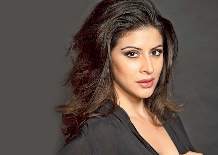 karishma-kotak-bikini-photos karishma-kotak-bikini-photos
