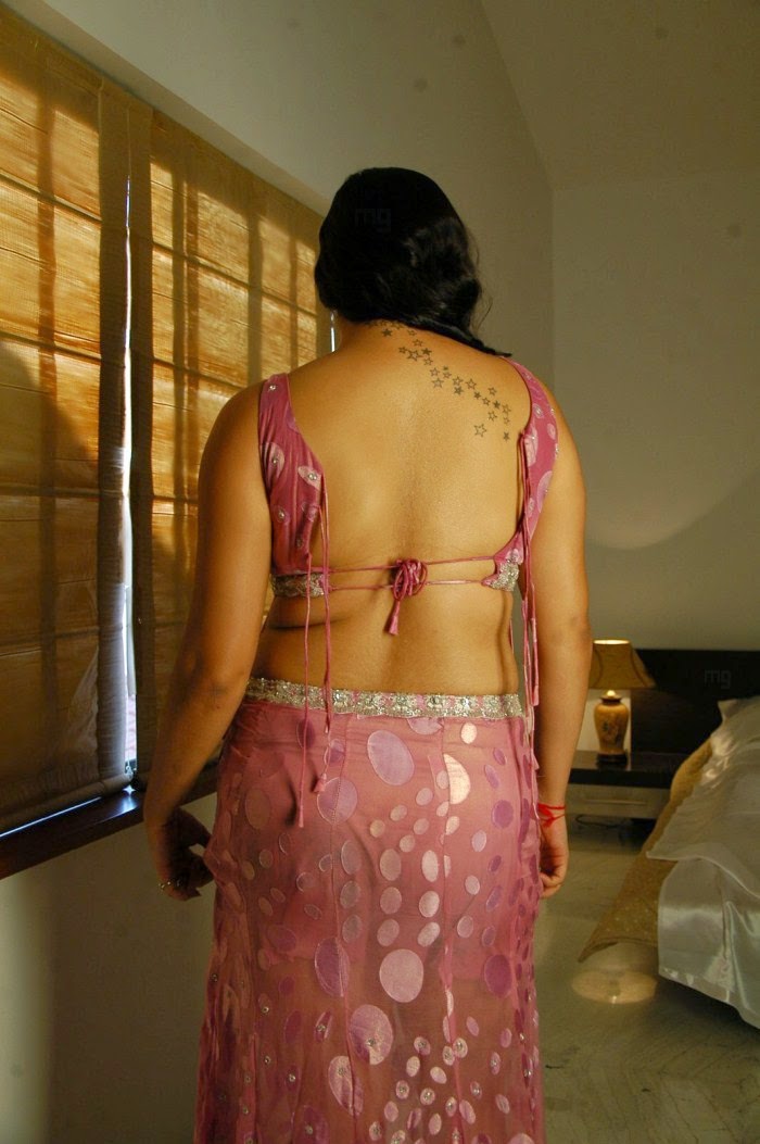 namitha-hot-in-backless-saree-blouse