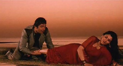 Top 10 seductive saree songs of Bollywood Top 10 seductive saree songs of Bollywood