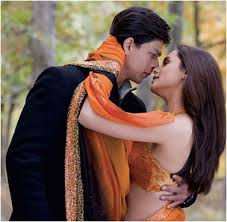Top 10 seductive saree songs of Bollywood Top 10 seductive saree songs of Bollywood