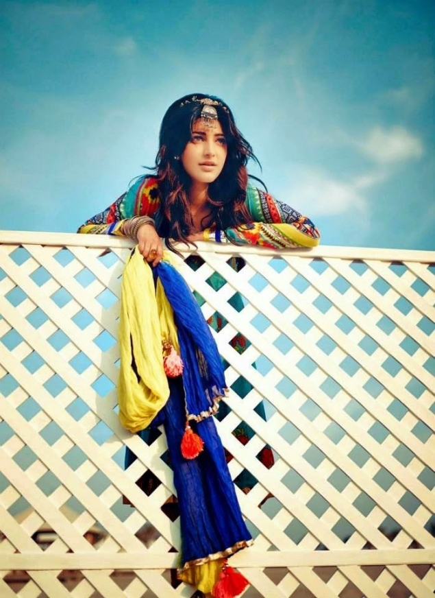 shruthi-hassan-glam-photoshoot