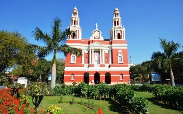 top-20-astonishing-stunning-churches-india top-20-astonishing-stunning-churches-india