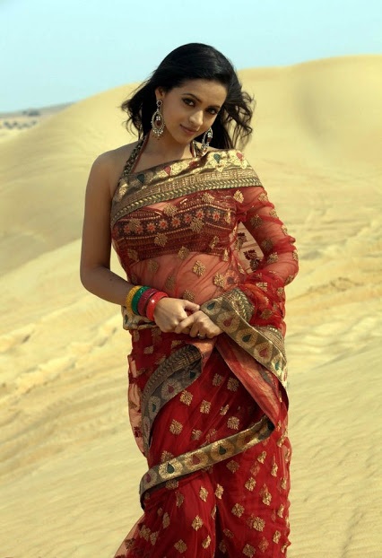 Top 25 Indian Beauties Looking Gorgeous in Traditional Saree Top 25 Indian Beauties Looking Gorgeous in Traditional Saree