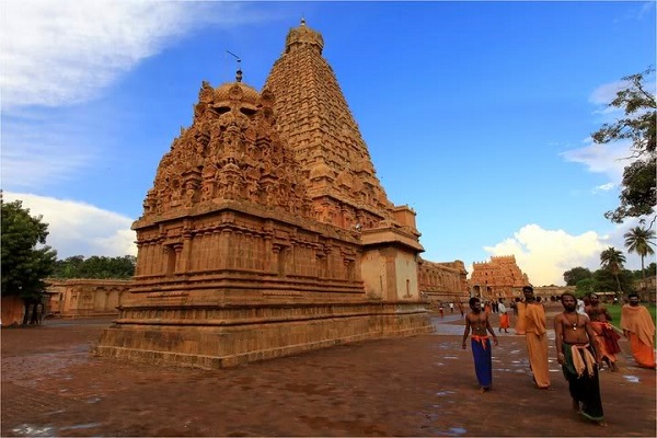 Tamil Nadu: Tale of Temples Tamil Nadu: Tale of Temples