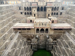 Haunting beauty of the Indian underworld