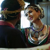 Sunny Leone became sanskaari