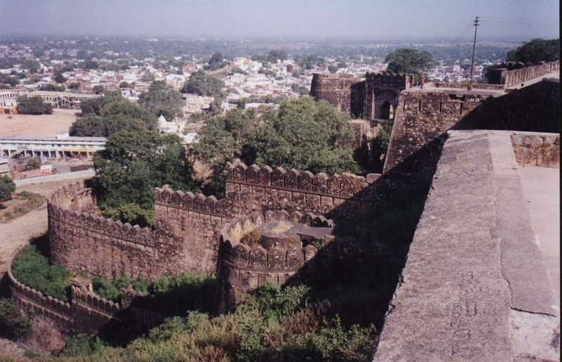 Top 10 Most Beautiful Historical Forts in India