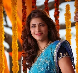 ACTRESS SHRUTHI HASSAN IN SAREE – HOMELY LOOK