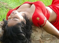 Teertha hot cleavage photos