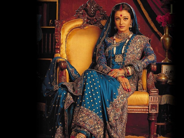 Bollywood Actresses in Bridal Dresses: Charming Celebrities