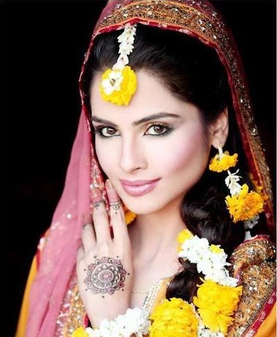 Beautiful Indian Hairstyles For Girls
