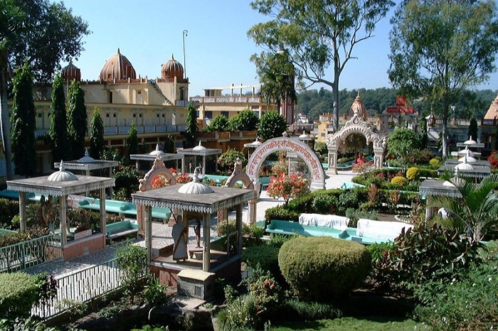 Placid Meditation And Yoga Retreats In India