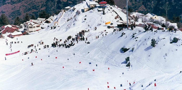 Auli (Uttarakhand) Experience Snowfall in India