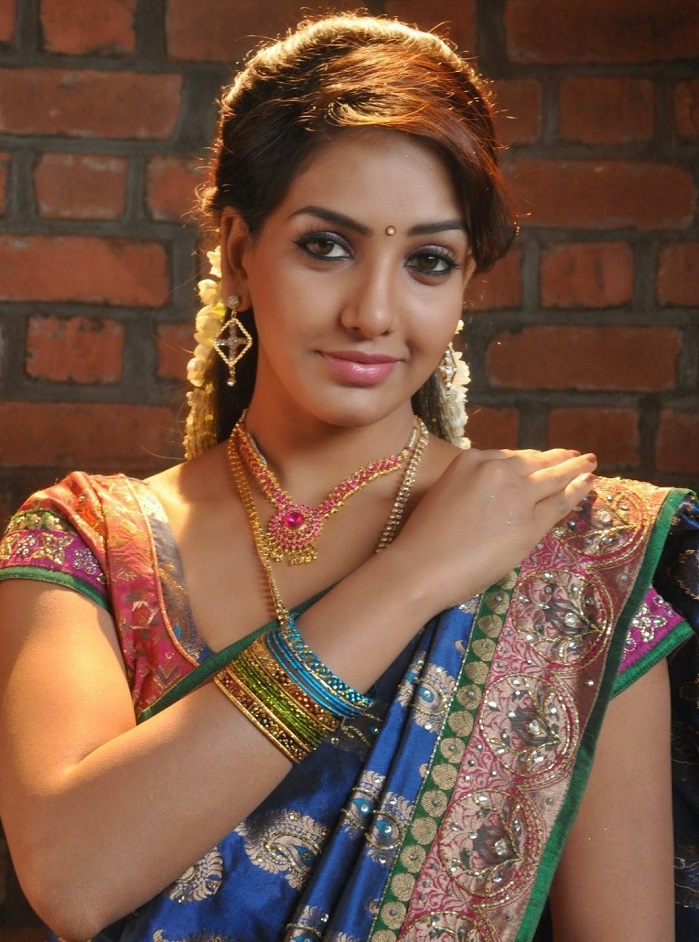 Bhavani Reddy Cute Stills