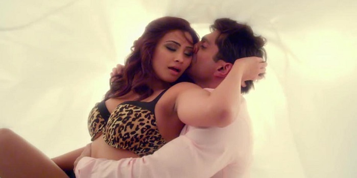 daisy shah hot kissing scenes in hate story 3