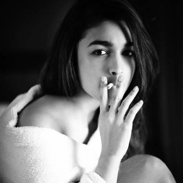 Hot Pics of Alia Bhatt  She’s hotter than you think!