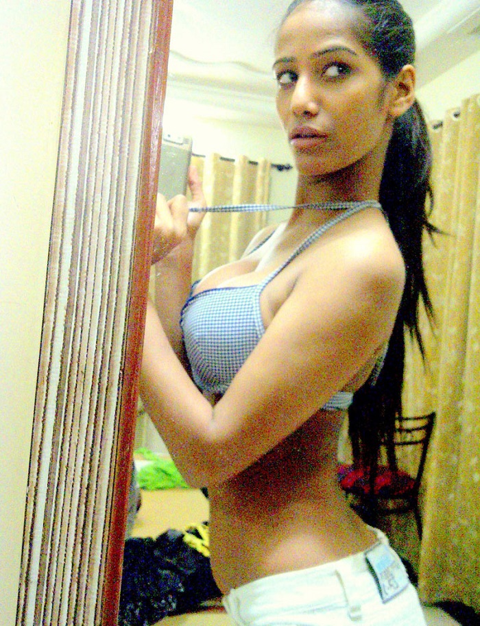 Sizzling Hot Bikini Bollywood Babes
