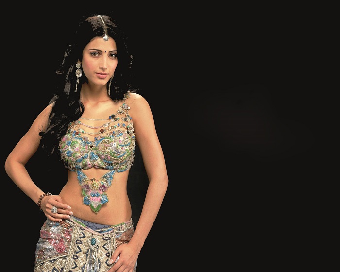Shruti Haasan Hottest South Indian Actress in 2016