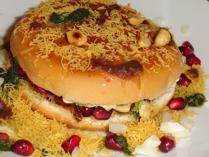 21 Mind Blasting Indian Street Foods That Will Make You Run For A Bite!