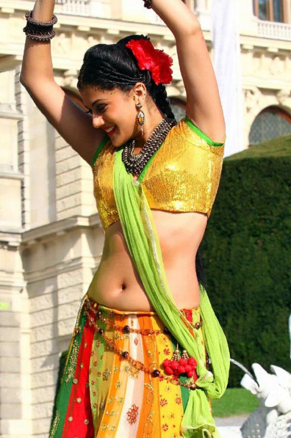 south indian actresses navel show pictures