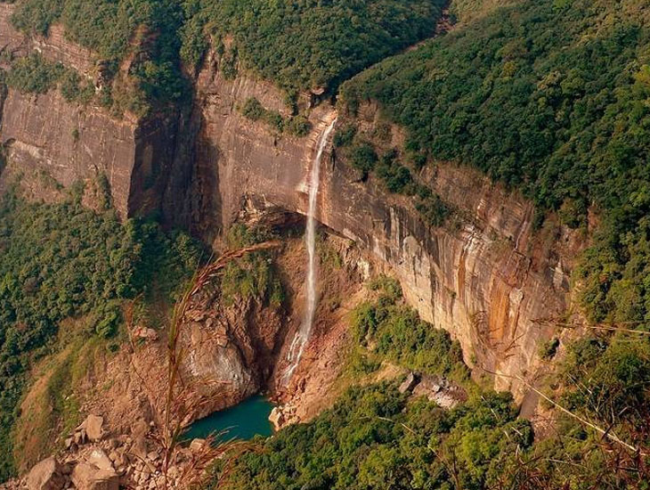 ighest plunge waterfall