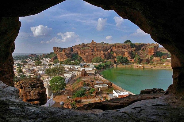 must-visit-caves-in-india