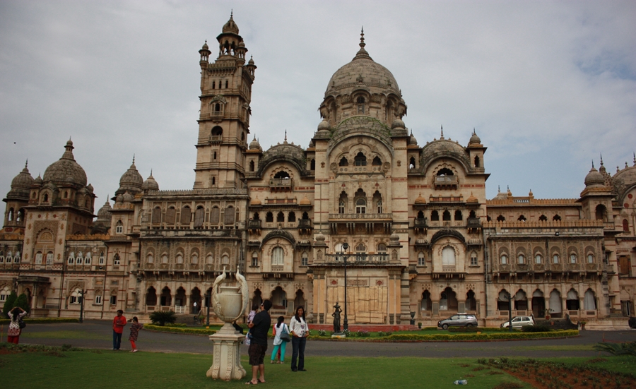 Laxmi Vilas Palace heritage tourist attractions