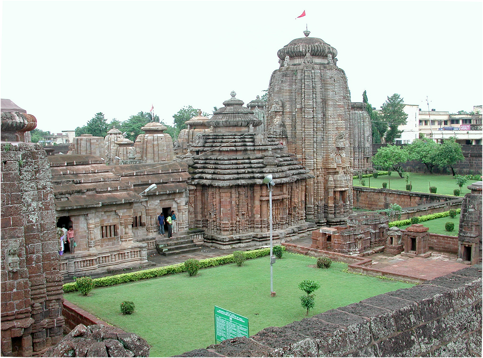 Temples must see places in India